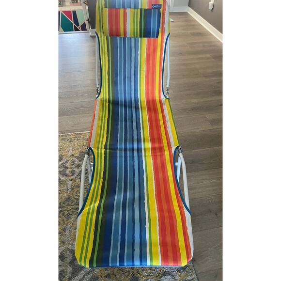 Lounge Chair Colorful Stripes Backpack Foldable Travel Multicolor Beach Summer - Picture 1 of 9